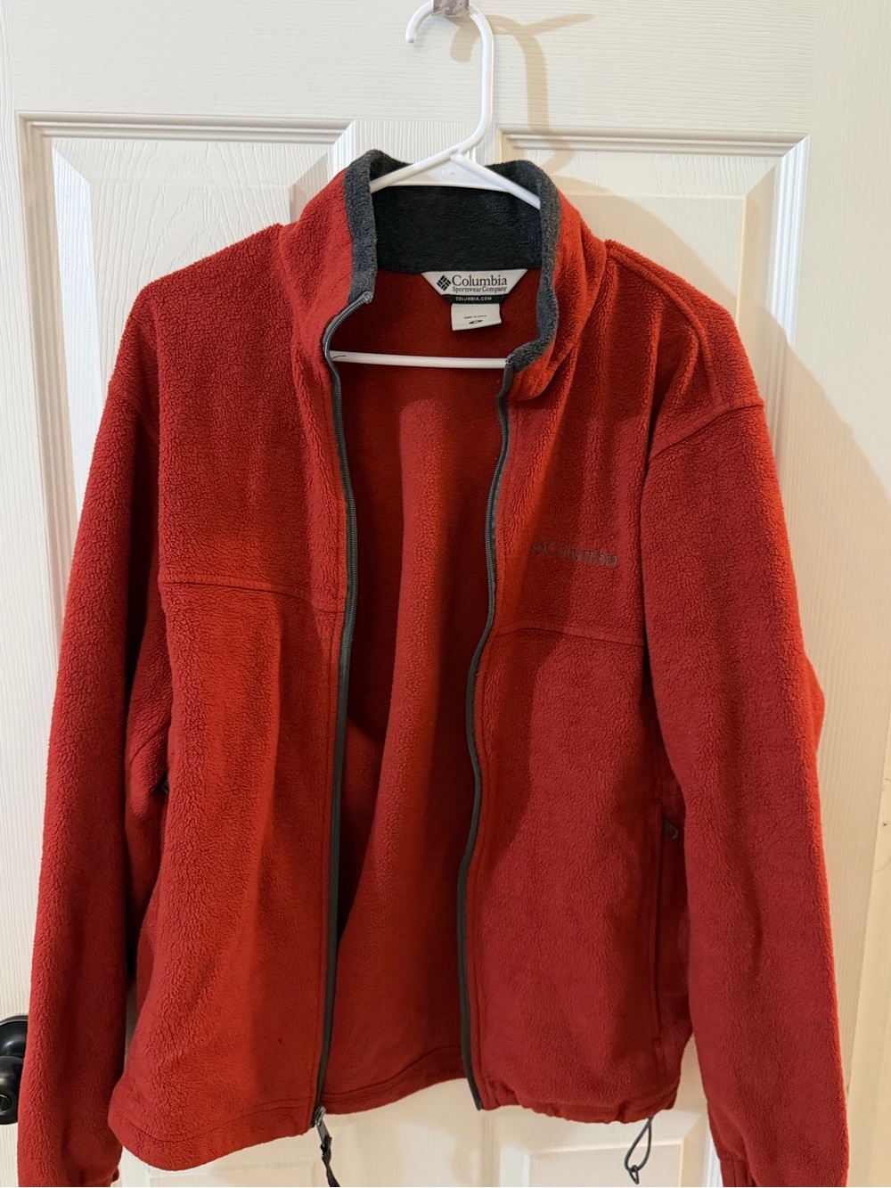 Columbia Men’s Red Fleece Jacket with Contrast Trim